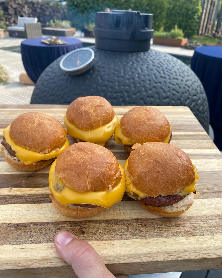 Mini cheeseburgers